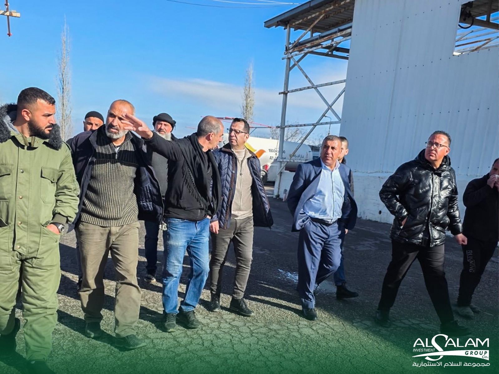 محافظ الخليل السيد خالد دودين يزور محطة الغاز التابعة لمجموعة السلام الاستثمارية