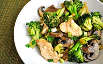 صينية الدجاج بالبروكلي