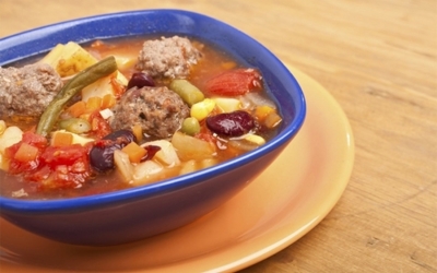 شوربة خضار السلام مع الكفتة